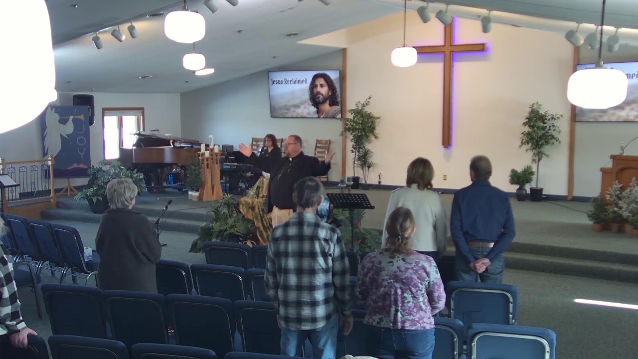 Sunday Morning Worship, Bartlett Campus