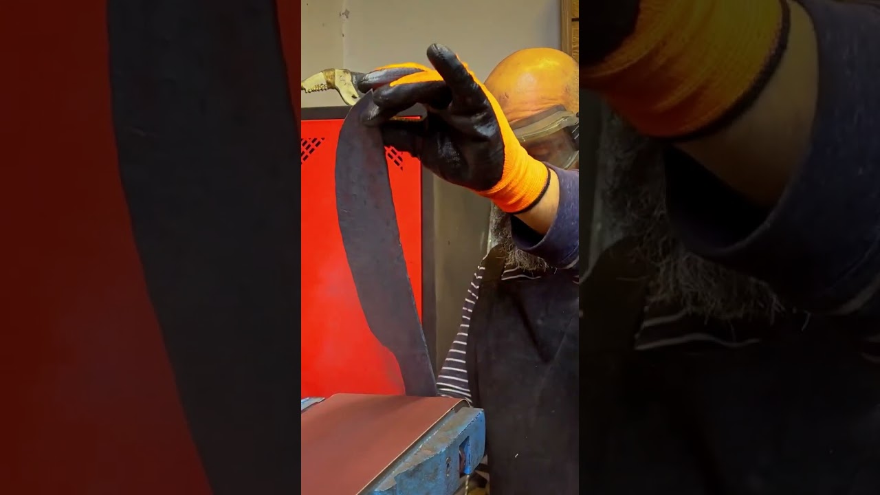 Forged Steel Machete: Crafting a Textured Blade