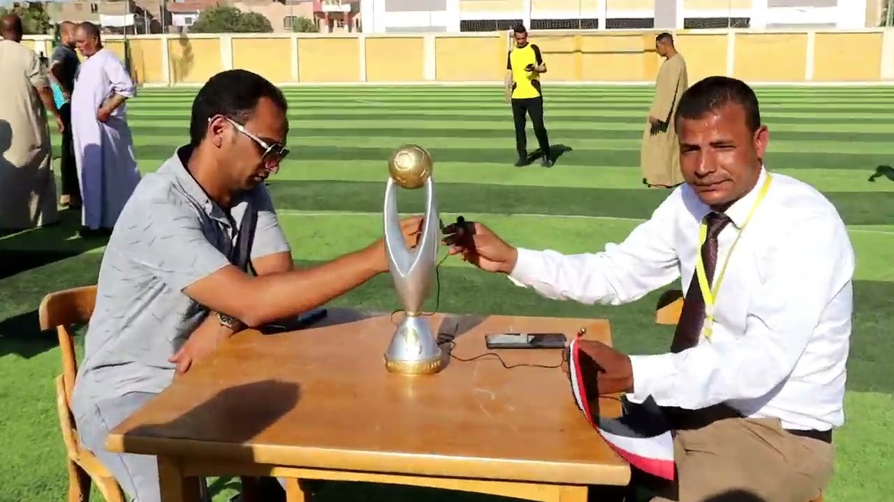 لقاء أثناء إفتتاح بطولة كأس الشهداء بمركز شباب نزلة البدرمان
