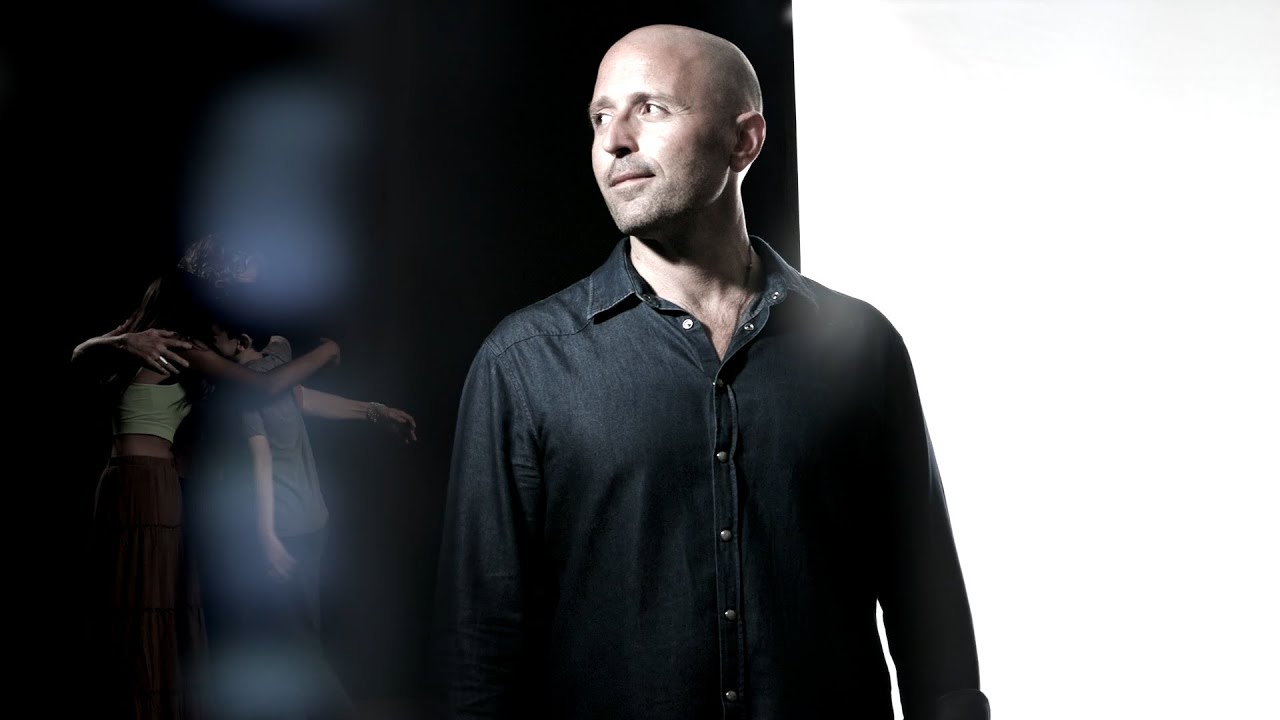 Life Holds Me - Lee Harris & Davor Bozic (528hz Music)