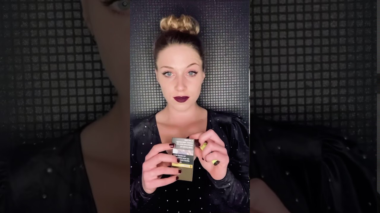 Smoking girl #smokingfetish #smokingirl #girlsmokingcig