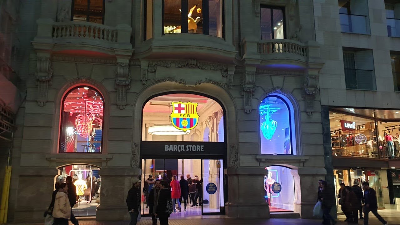 STORE BARÇA/Tienda oficial del F.C.Barcelona/Ramblas Barcelona-Vlogs 3