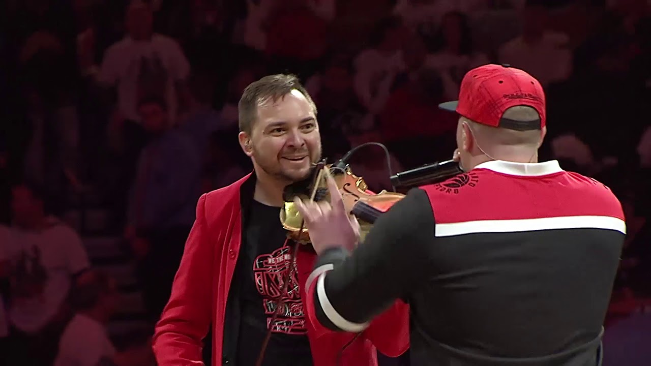 Nemesis Toronto Raptors Halftime Show (Scott Jackson + Dr.Draw) Beatbox + Violin