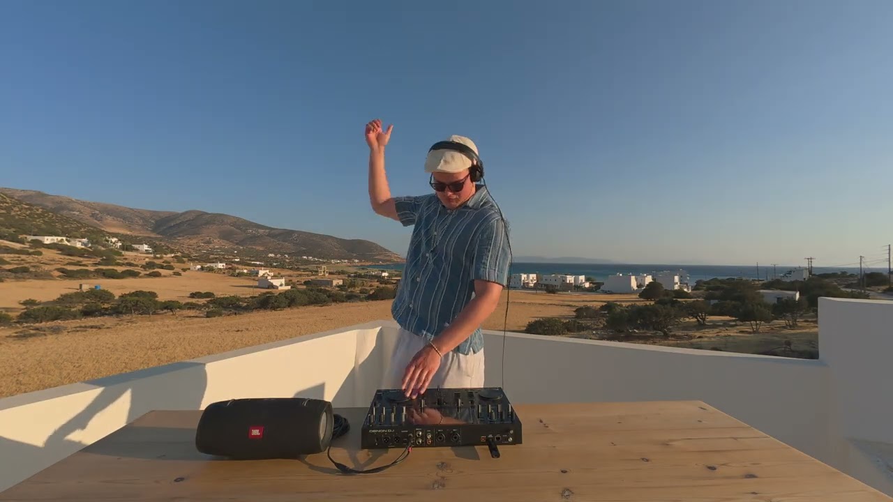 DJ Levón - Afrohouse in Greece on Naxos (Denon Prime Go)