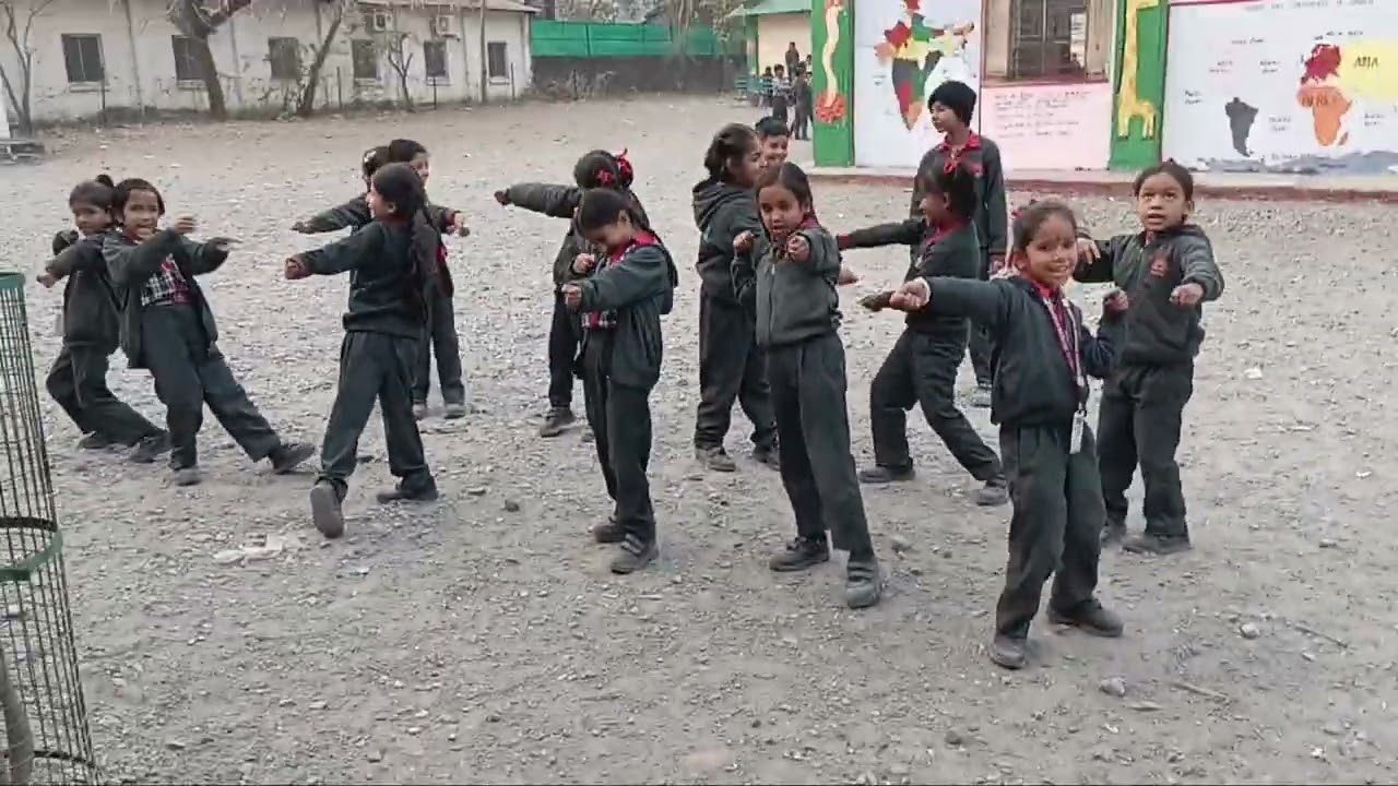 Rang birangi Holi aayi