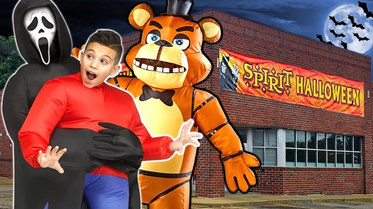 ВСЕ НАДУВНЫЕ КОСТЮМЫ на SPIRIT HALLOWEEN 2025!