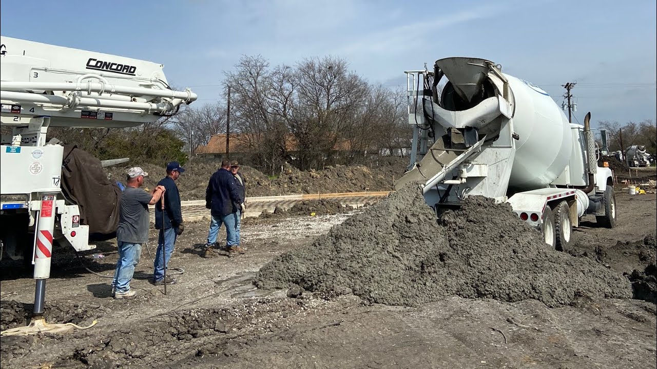 This got expensive in a hurry!!! Day 1. Pumping concrete with Muddyfeet