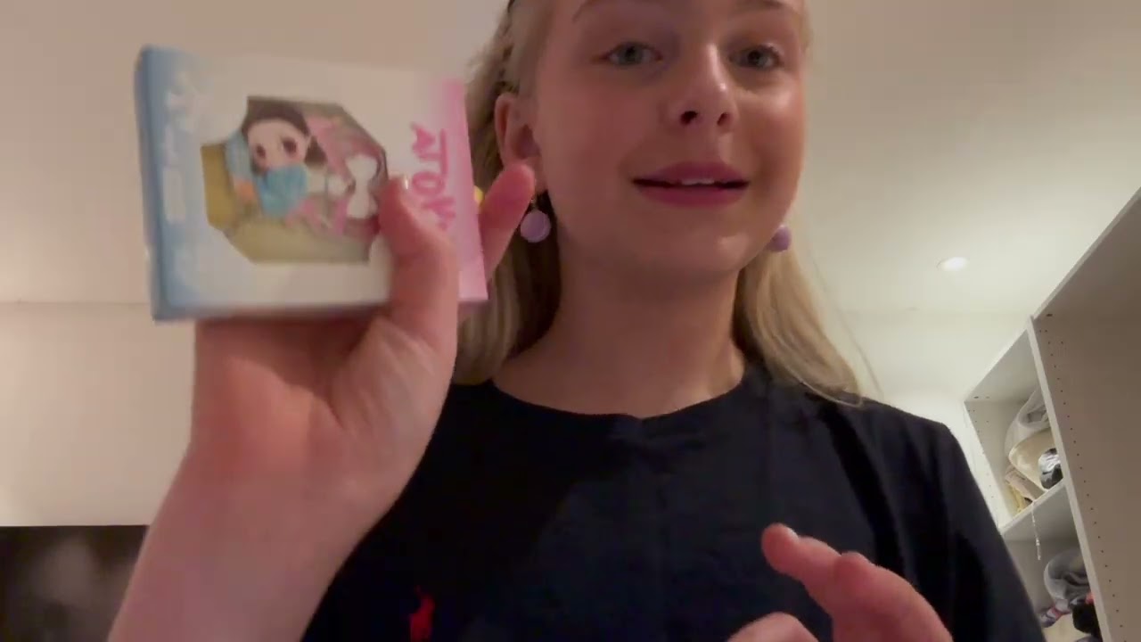 ￼OMG jeg har fået en labubu ￼