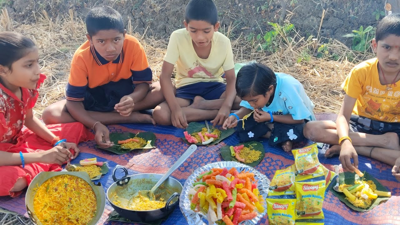 Eating video chaumin and Maggi eating cooking village style picnic party