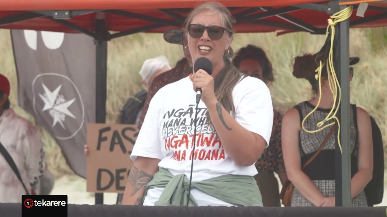 14,000-strong sign petition against sand mining in Bream Bay