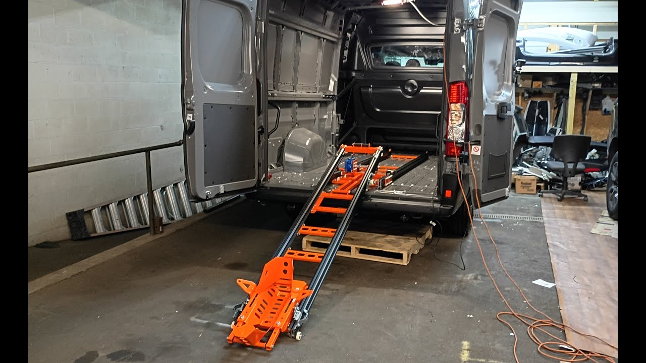 Pro Master Motorcycle ramp Detail 2025