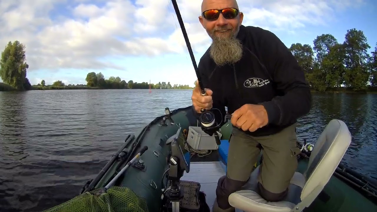 Zander Angeln vom Schlauchboot