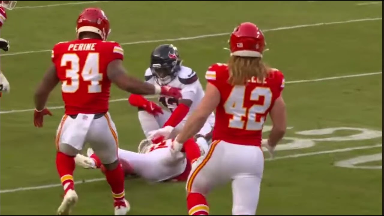 Kris Boyd shoves special teams coach after Chiefs' massive kick return