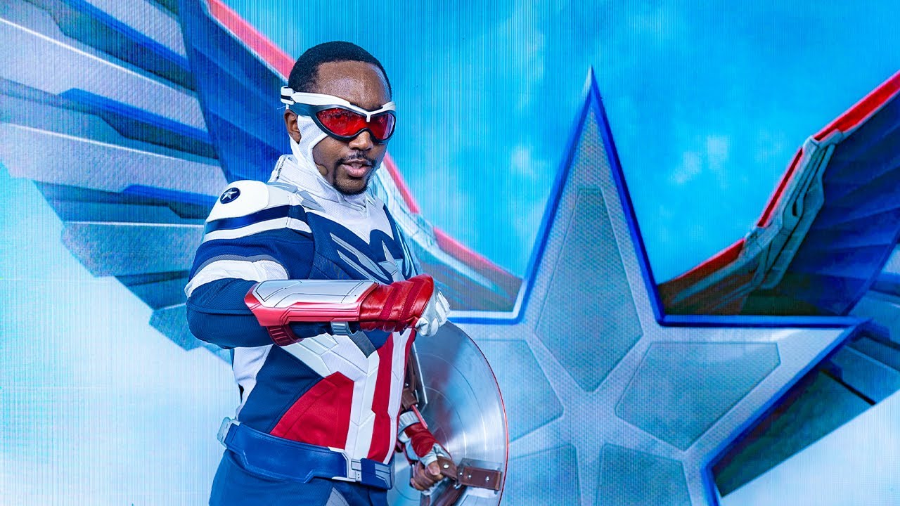 Sam Wilson Arrives at Hong Kong Disneyland