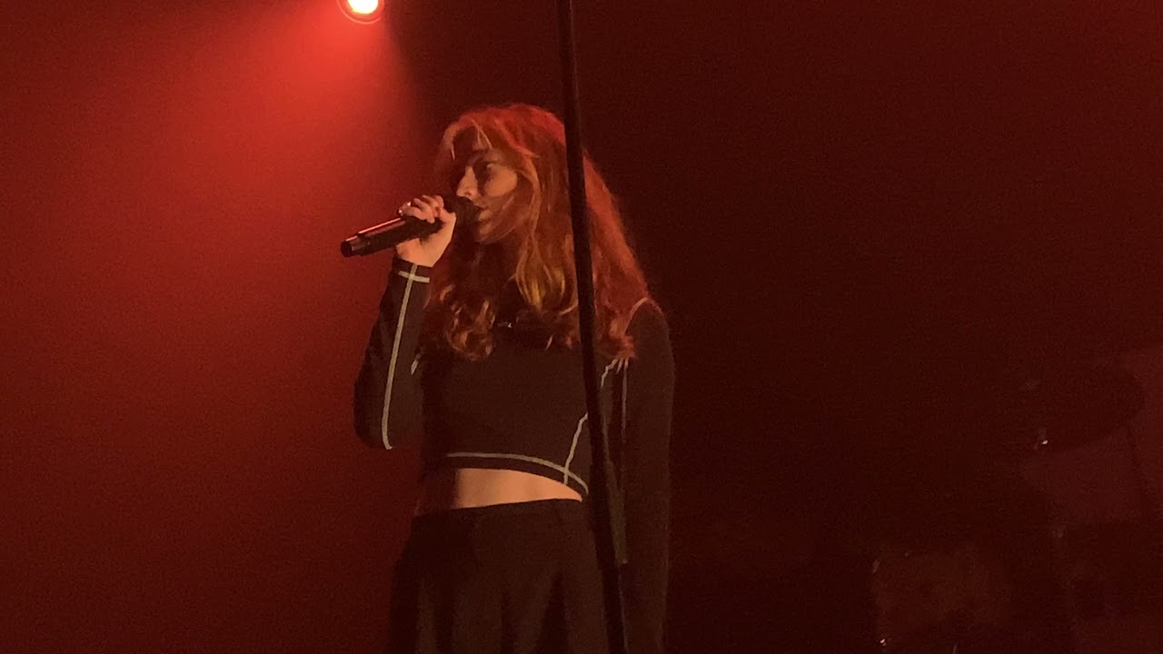 Froukje - Groter Dan Ik [[Live at Effenaar Eindhoven 24-10-2021]]