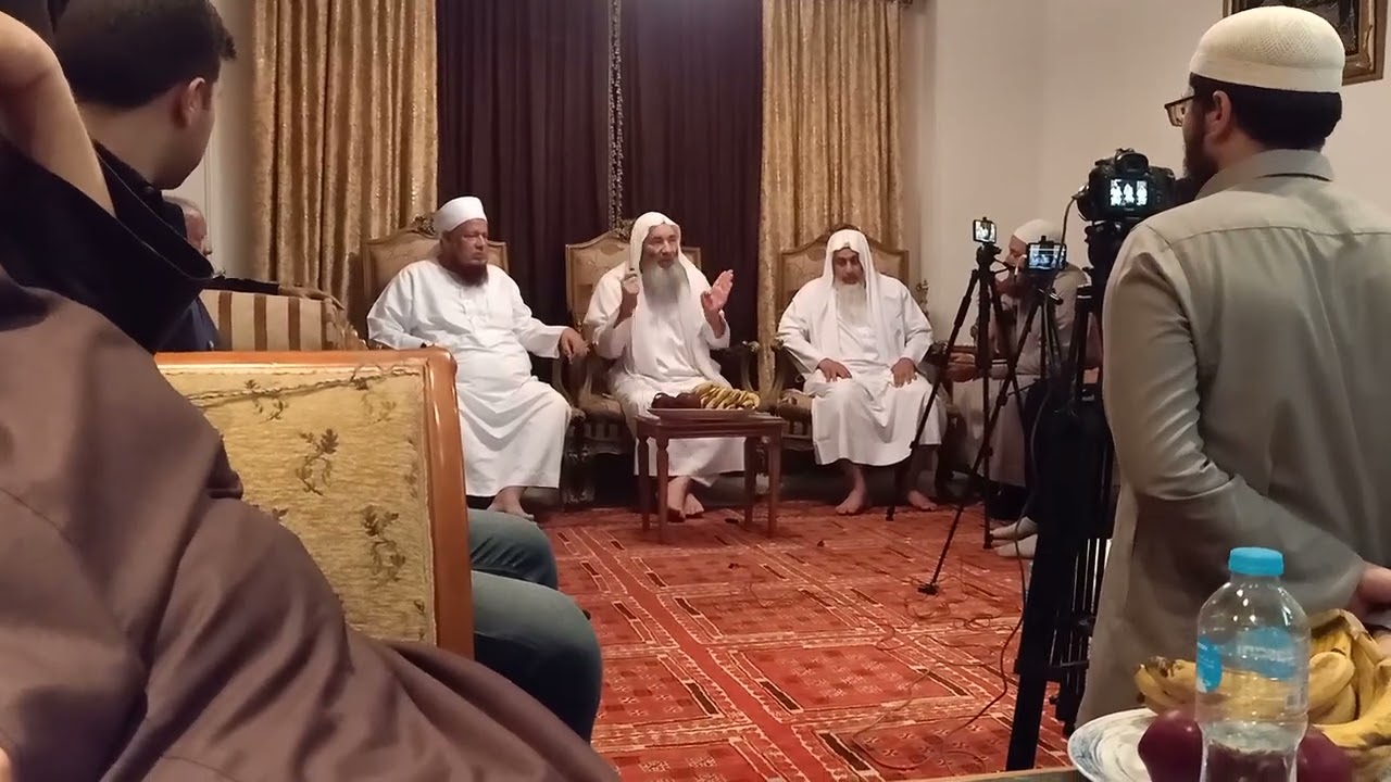 مجالس العلماء.