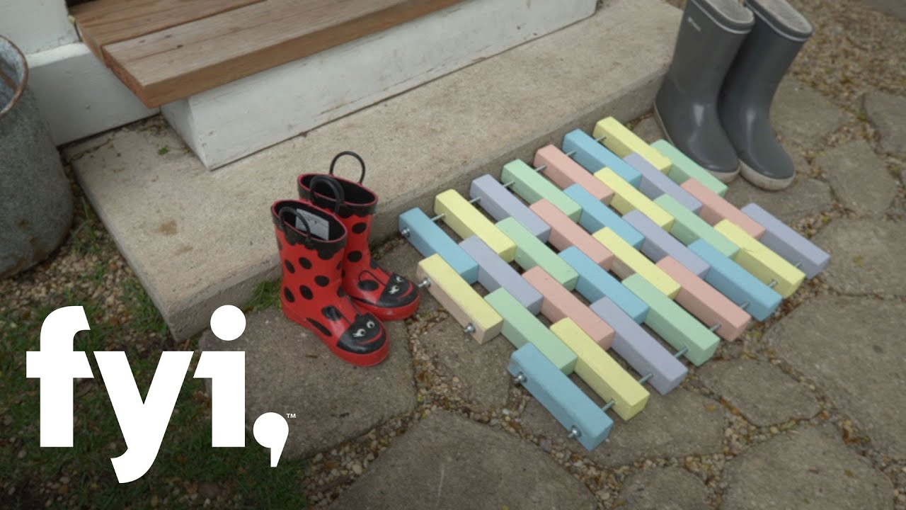 Downtown Shabby: DIY Colorful Wooden Doormat in 5 Steps | Home.Made.Nation