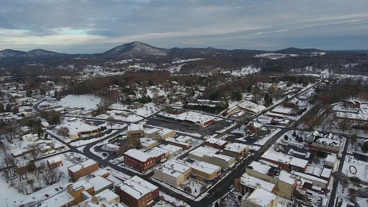 Lenoir, North Carolina after Snow Storm (12-10-2018)...