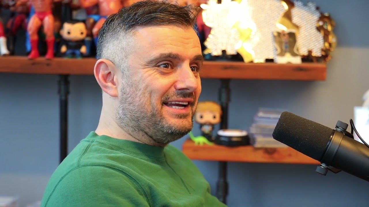 WHY GARY VEE LOVES RESELLING | #REEZYTALKS @garyvee