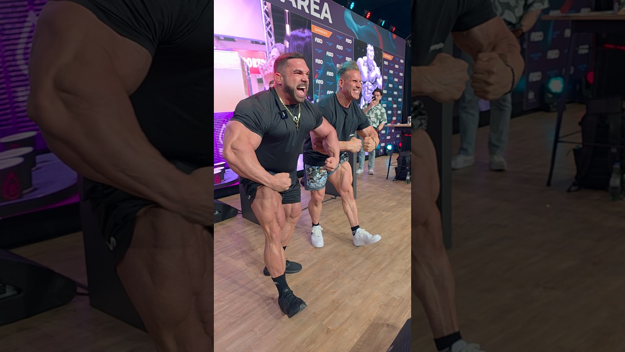 Derek Lunsford x Jay Cutler POSEDOWN at FIBO 🇩🇪