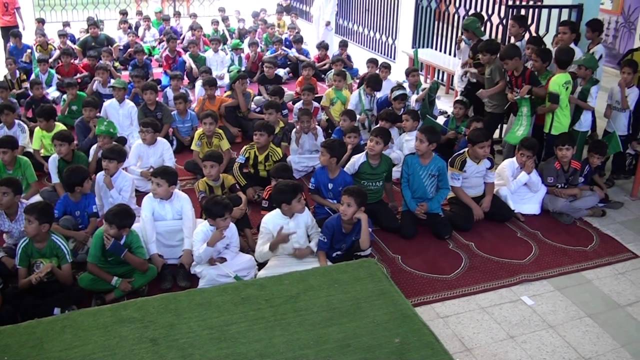 احتفال مدرسة عمار بن ياسر الابتدائيه بالمدينه المنوره بمناسبة اليوم الوطني 86