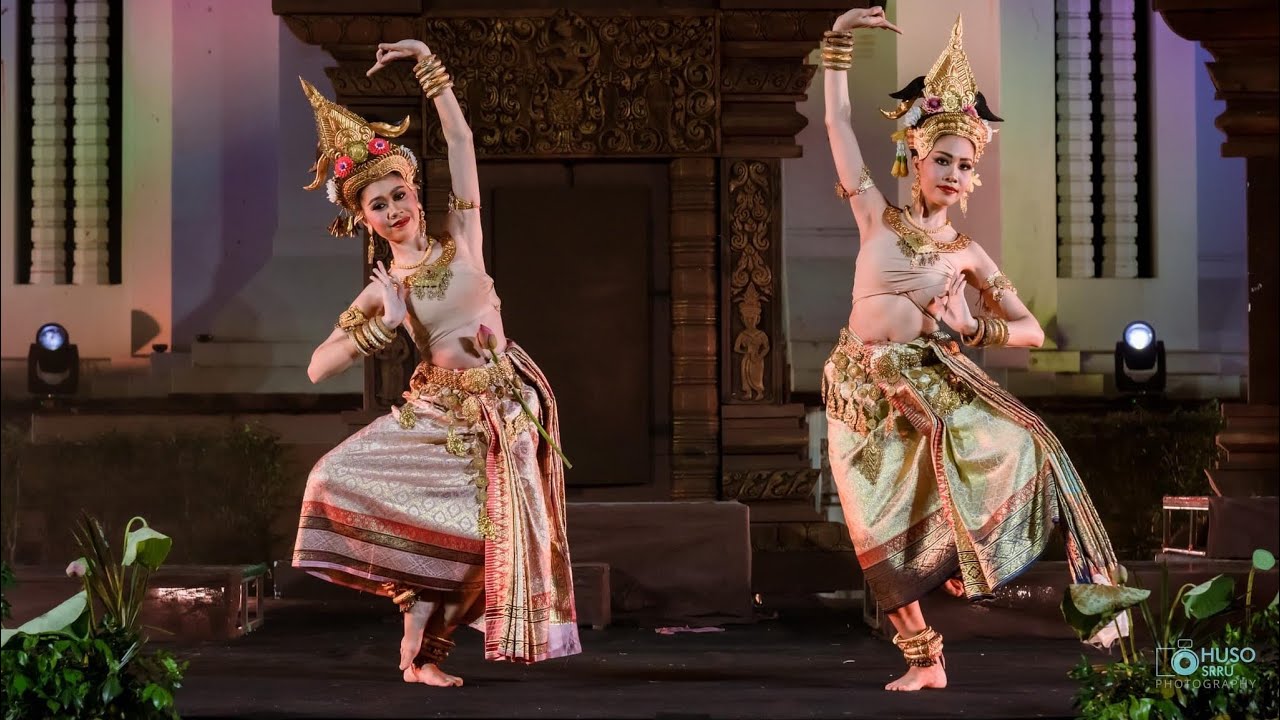 ทวิระเทวีศรีศิขรินทราลัย