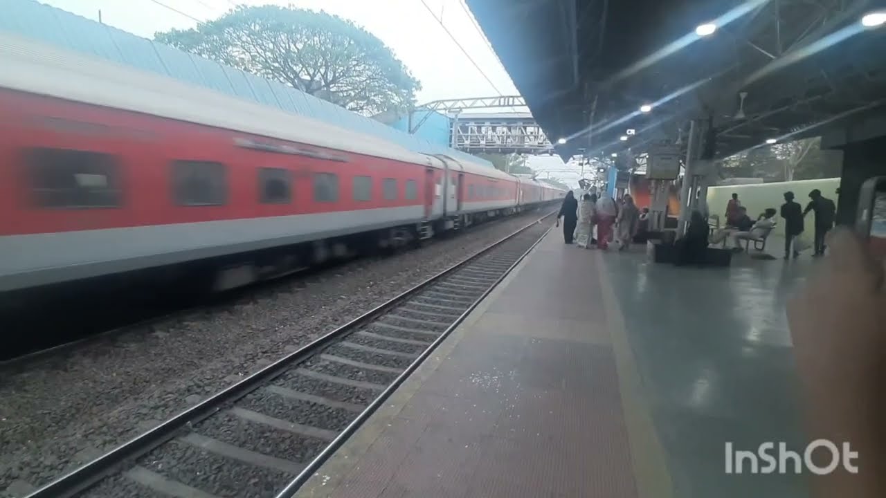 Another Day at Pimpri! Vande Bharat captured Finally!!