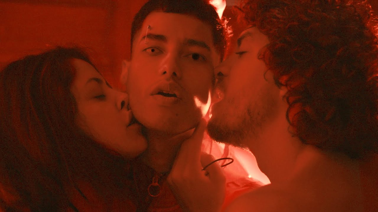 Jaloo ft. Nave - D&oacute;i d+ (Clipe Oficial)