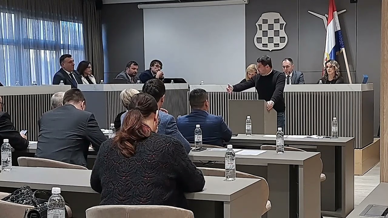 Poznaje li premijer Čović procese izglasavanja zakona i odluka?