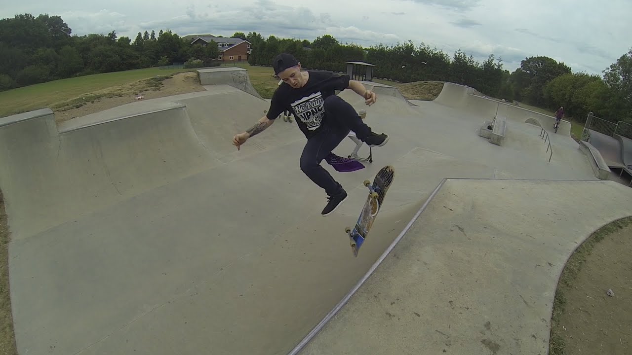 How to - Blunt kickflip to fakie
