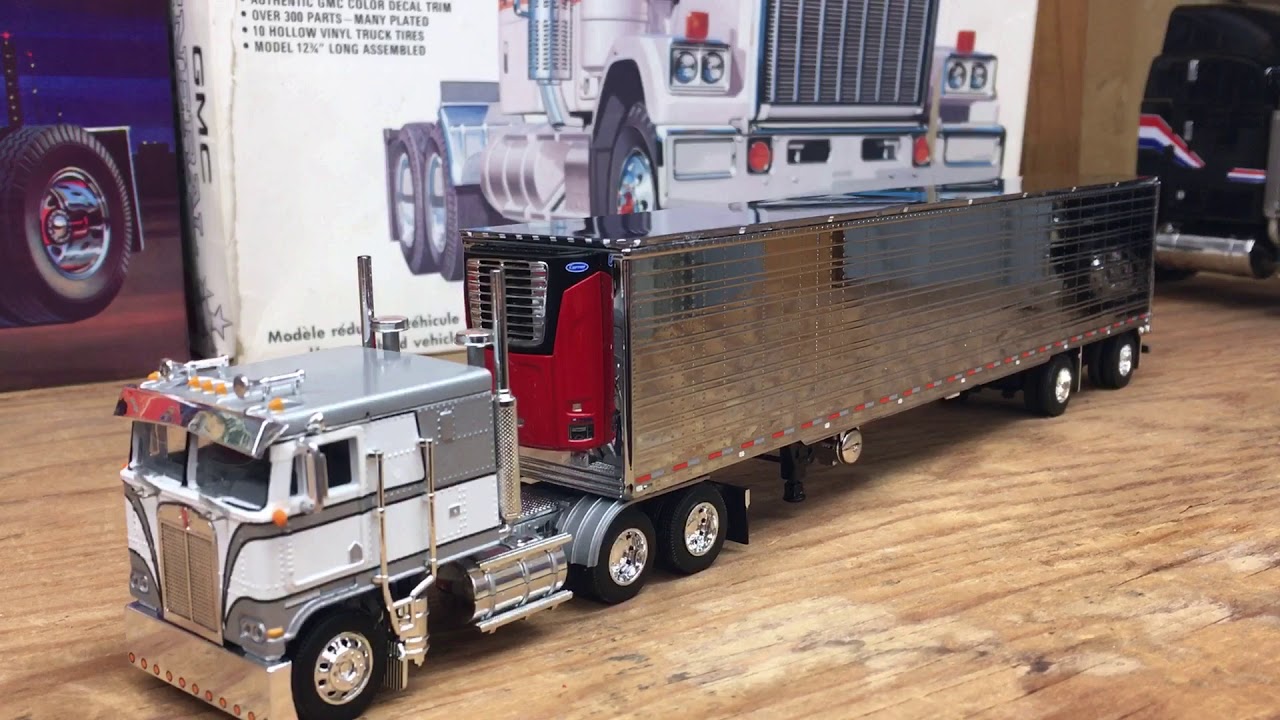Dcp 1/64 Kenworth K100 Diecast Semi Truck