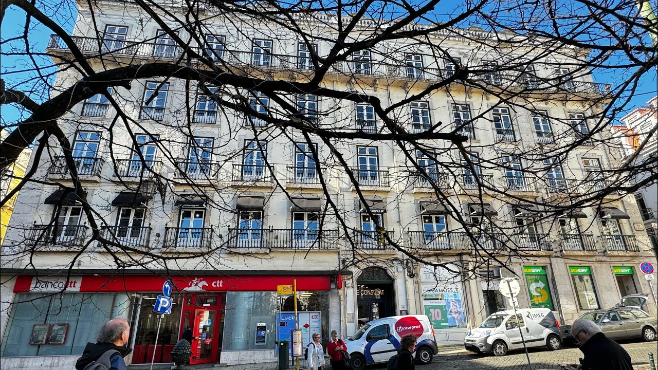 Portugal, Lisbon- accommodations, Le Consulat hotel, Luis de Camoes square