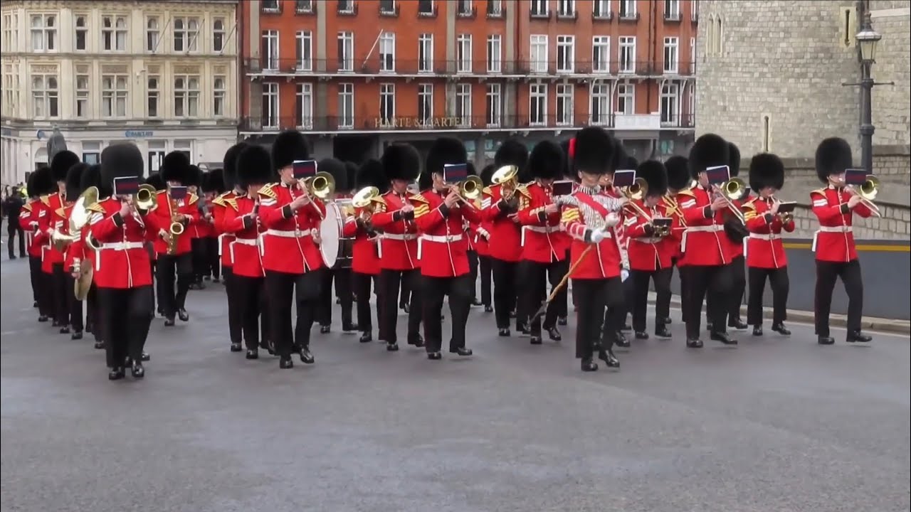 Changing the guard in Windsor (6/4/2022)