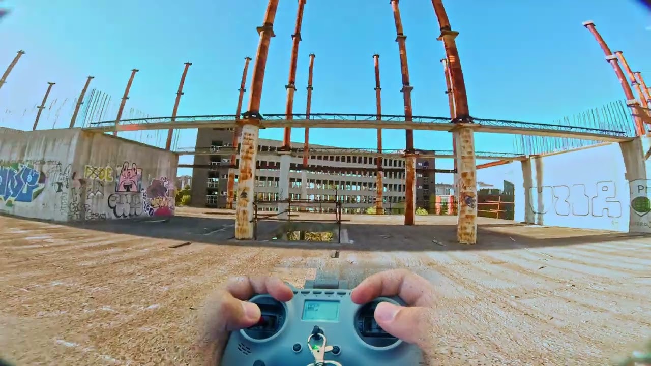 Flying an FPV Drone through an Abandoned Building | Testing BetaFPV Snow🥶❄️ | Uncut FPV Freestyle