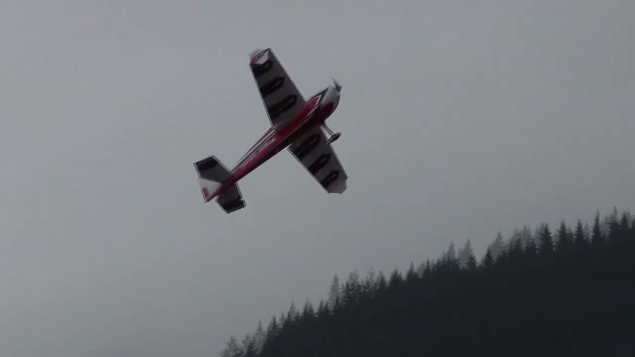 Playing chicken with trees at Kamikaze Habu 2 Pilots - Lost cam footage