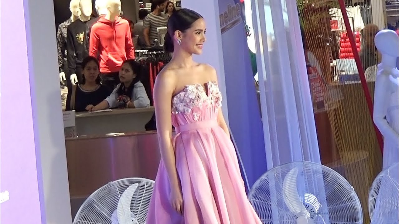 ญาญ่า ร่วมงานเปิดตัวพรีเซนเตอร์ ผลิตภัณฑ์ดูแลเสื้อผ้า Fineline [7-2-19]
