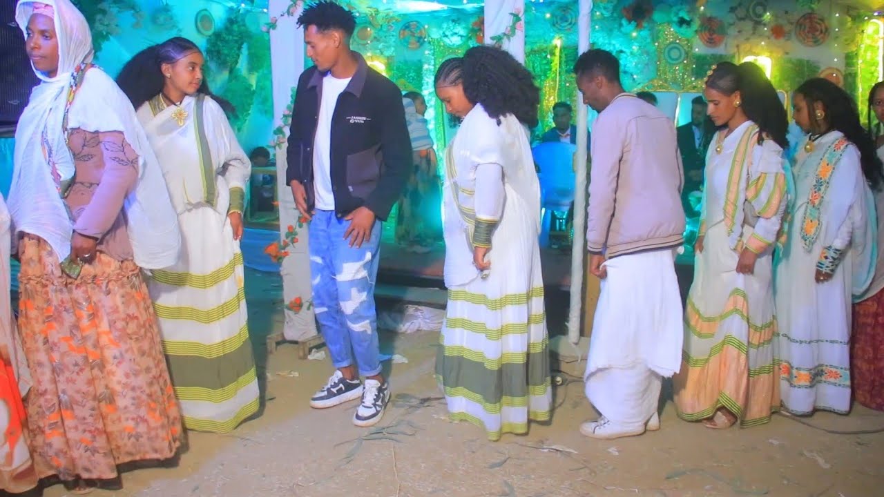 ኣዝየን ደስ ዝብላ ጎራዙ ዓዲ ስለል ዝበላሉ መርዓ ዕዳጋ ሓሙስ