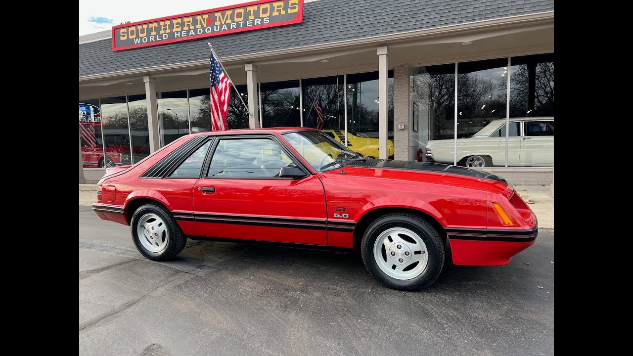 Хэтчбек Ford Mustang GT 1984 года выпуска — 22 900 долларов США