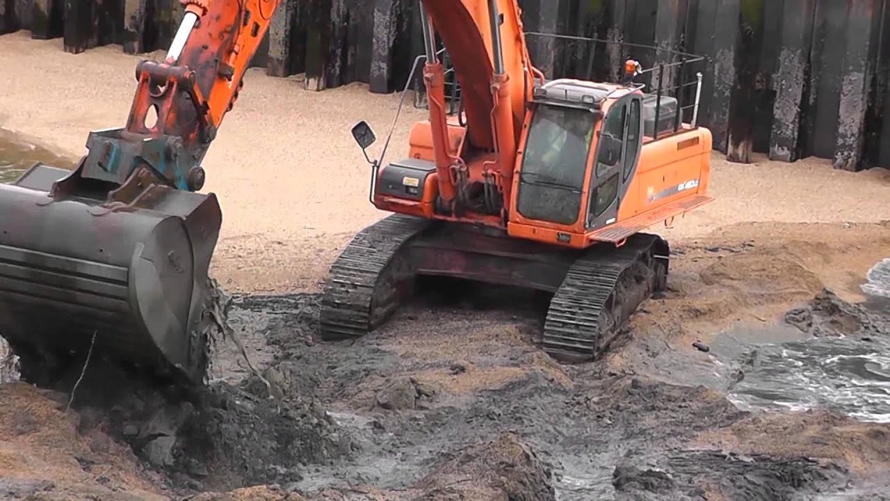 West Bay Dorset dredging the harbour and some fishy bits 11th March 2013