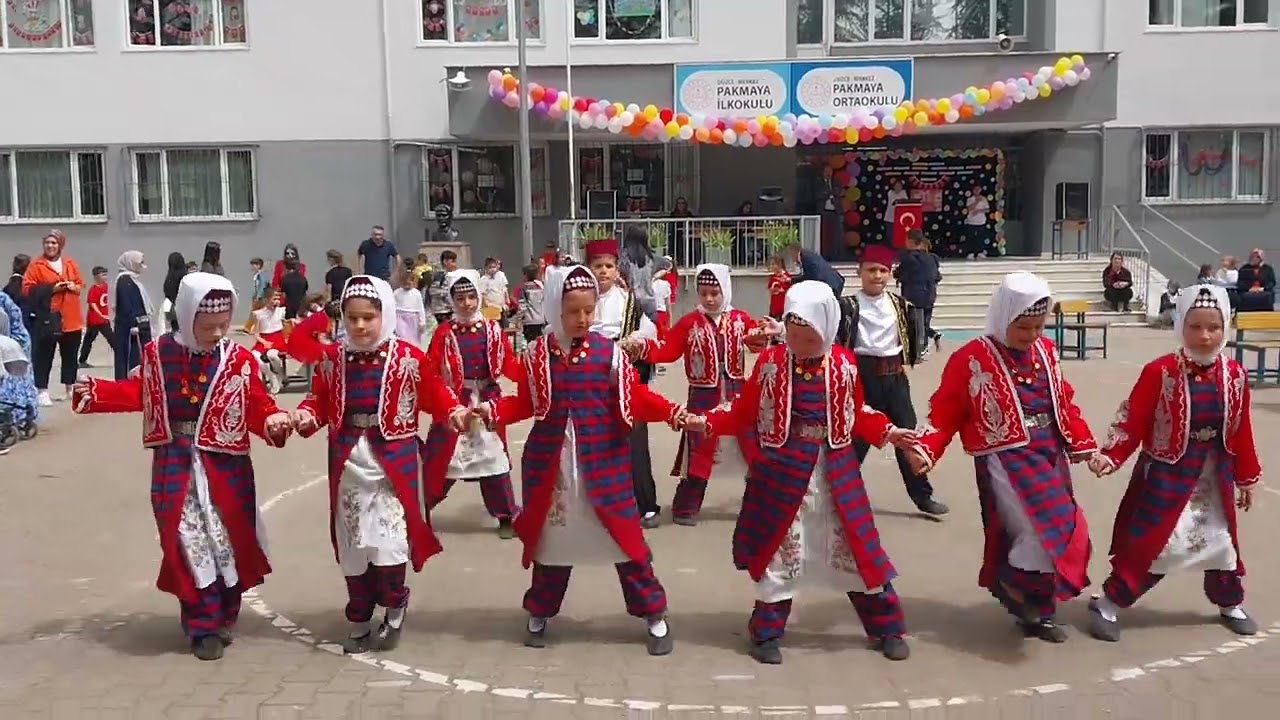 23 Nisan Halk Oyunları Gösterisi MARDİN KAPI ŞEN OLUR
