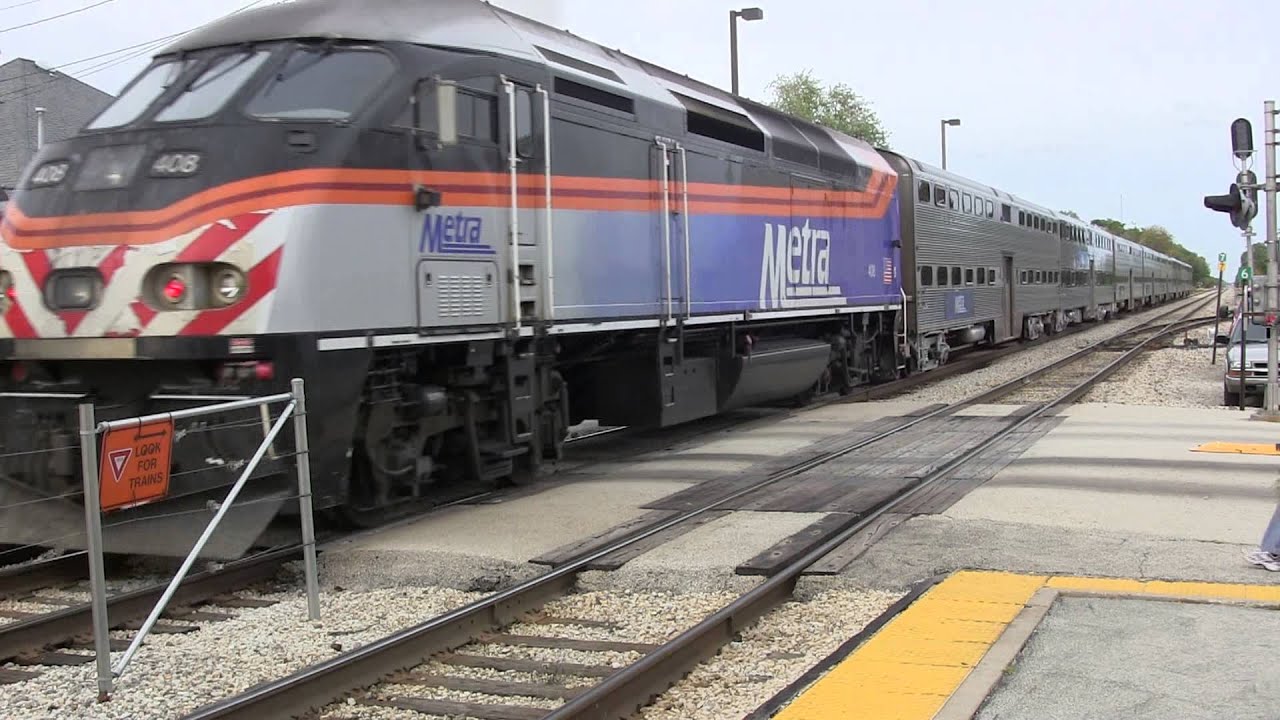 HiDef Metra (Rock Island District) Evening Commuter Trains At Mokena, Illinois 9/20/13