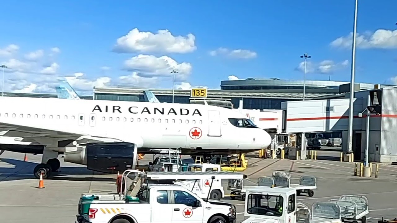flying back home Toronto | Air Canada