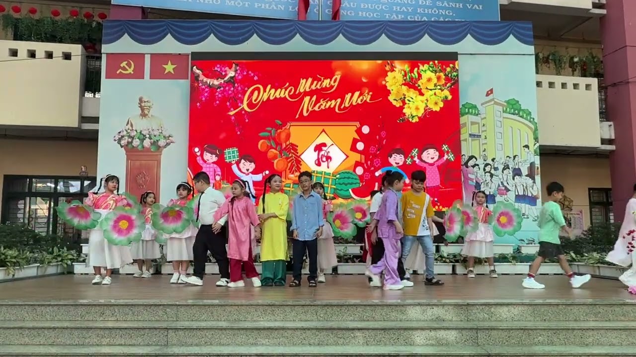 Xuân sum vầy - Tết yêu thương (nhạc - kịch - thời trang) 3/5 TH Lương Thế Vinh