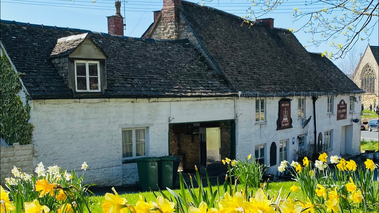 #17 Exploring the Beauty of Spring in Uley Village 🌼🌿🌸 A Serene Countryside Walk ✨