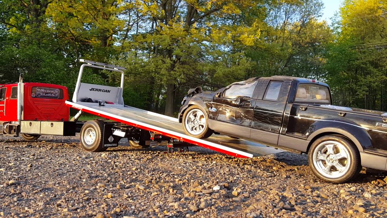 Rc rollback wrecker tow truck