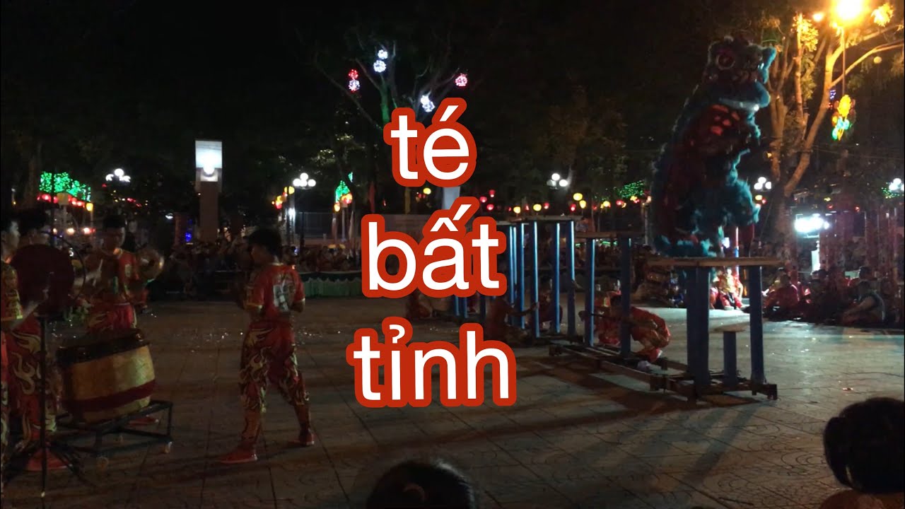 Tai Nạn Múa Lân Té Bất Tỉnh | Tai Nạn Múa Lân MAI HOA THUNG | Đường TV