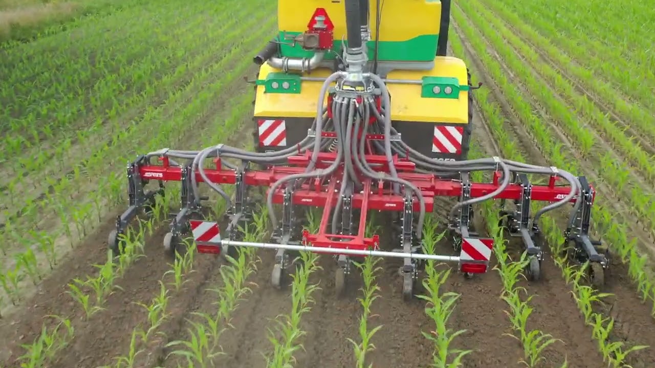 Schoffelbemester   Hack Injektor   Row crop injector