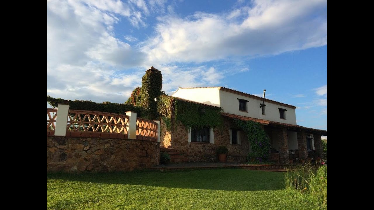 VENTA   Finca Rústica en Valencia de Alcántara