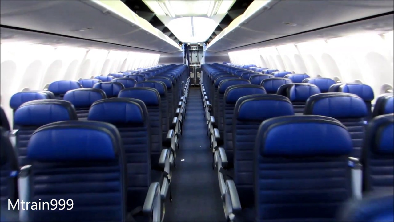United 737-900 cabin tour (V3)