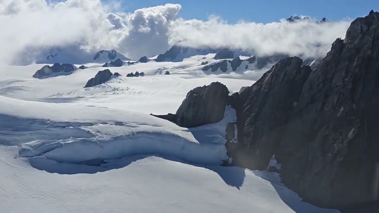 Helicopter Flight over Franz Josef and Fox Glaciers, New Zealand